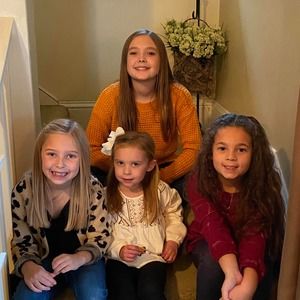 Meet your Posher, Andrea